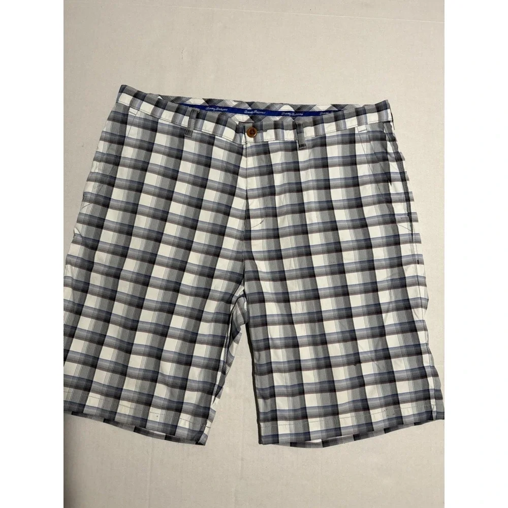 Tommy Bahama Grey Blue Red Plaid Flat Front Shorts,‎ Men's 36 #1162